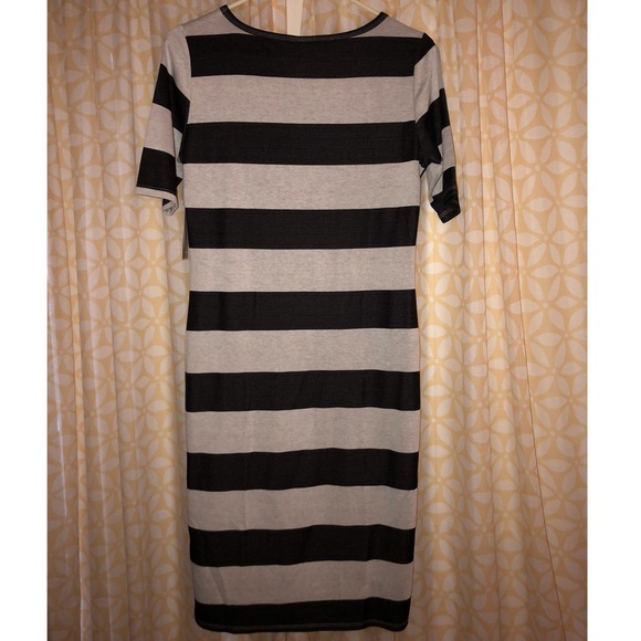 Xtra Small Lularoe Julia - Picture 4 of 4